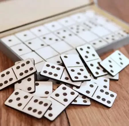 Domino là gì? Mẹo chơi và hướng dẫn về cách chơi chi tiết